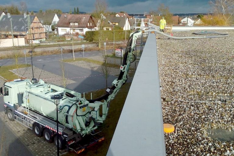 Saugbagger Bonn - Flachdachsanierung